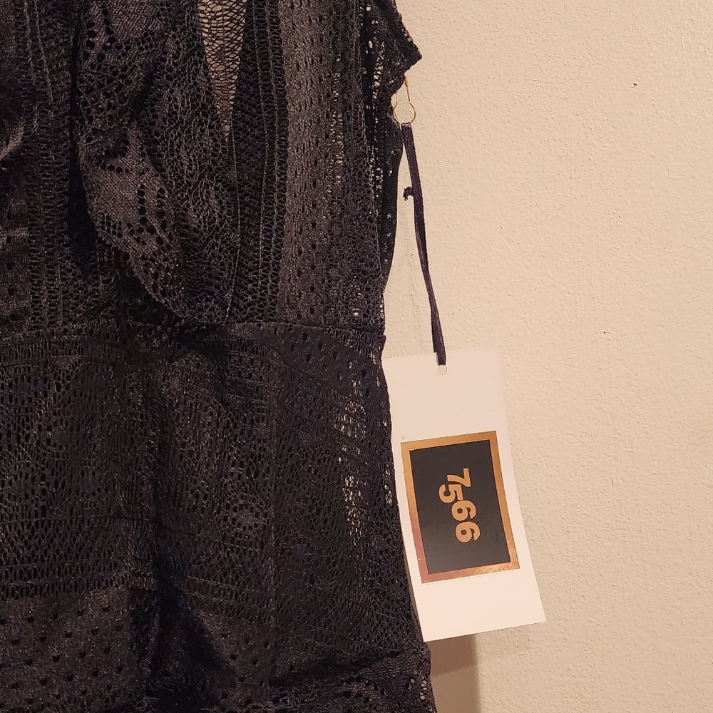 BLACK LACE TOP - Picture 4 of 6